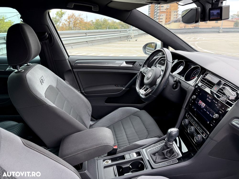 Volkswagen Golf 1.5 TSI DSG Highline - 19