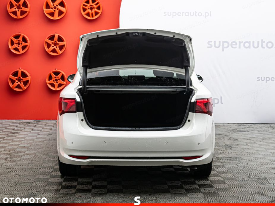 Toyota Avensis - 26