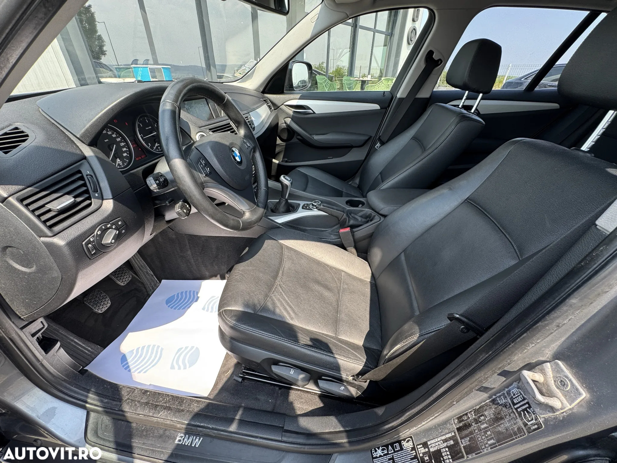 BMW X1 sDrive20d - 12