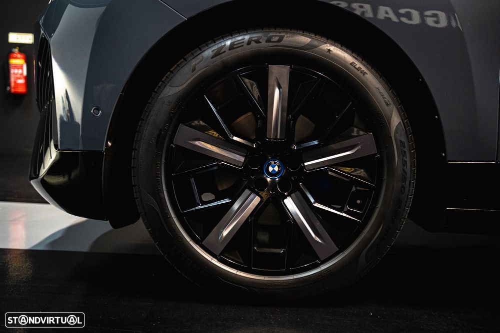 BMW Ix 2022 photo 4