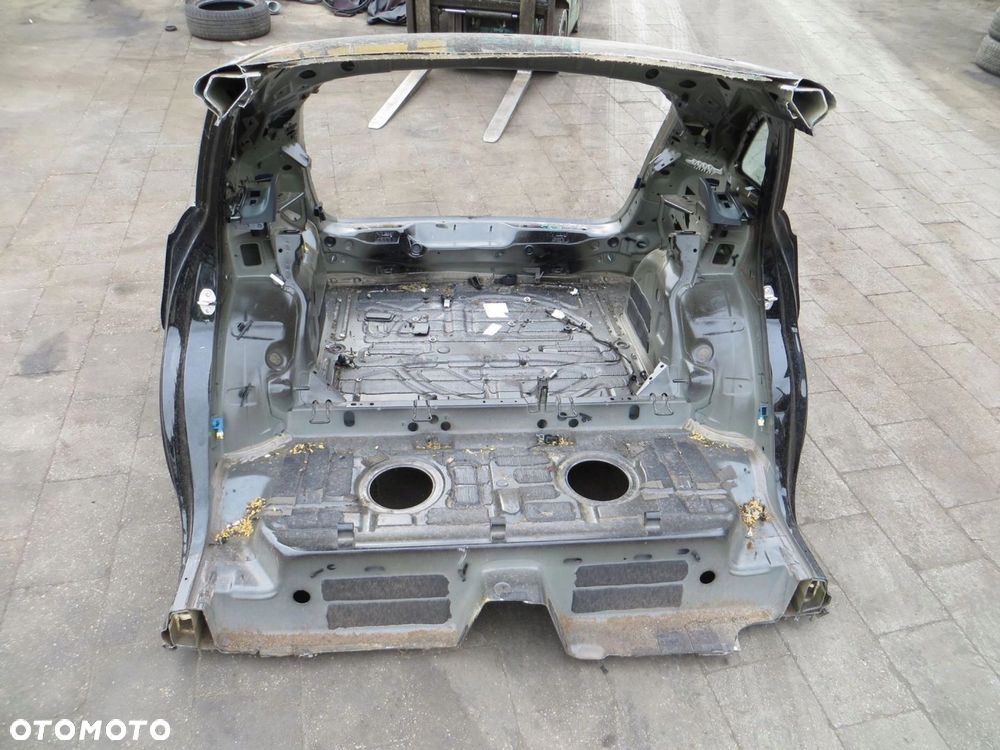 AUDI Q3 8U BŁOTNIK ĆWIARTKA PAS TYLNY WANNA KPL 11- - 2