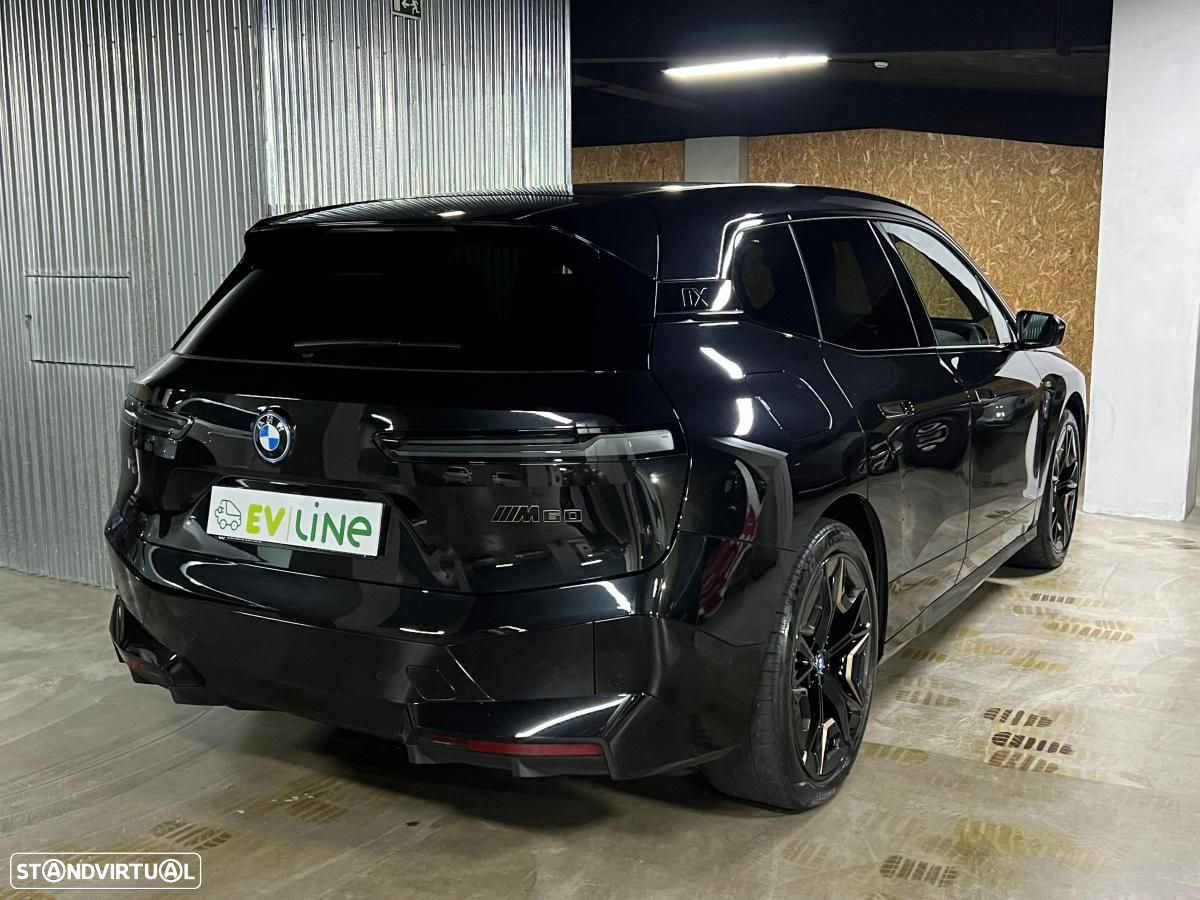 BMW iX M60 - 11