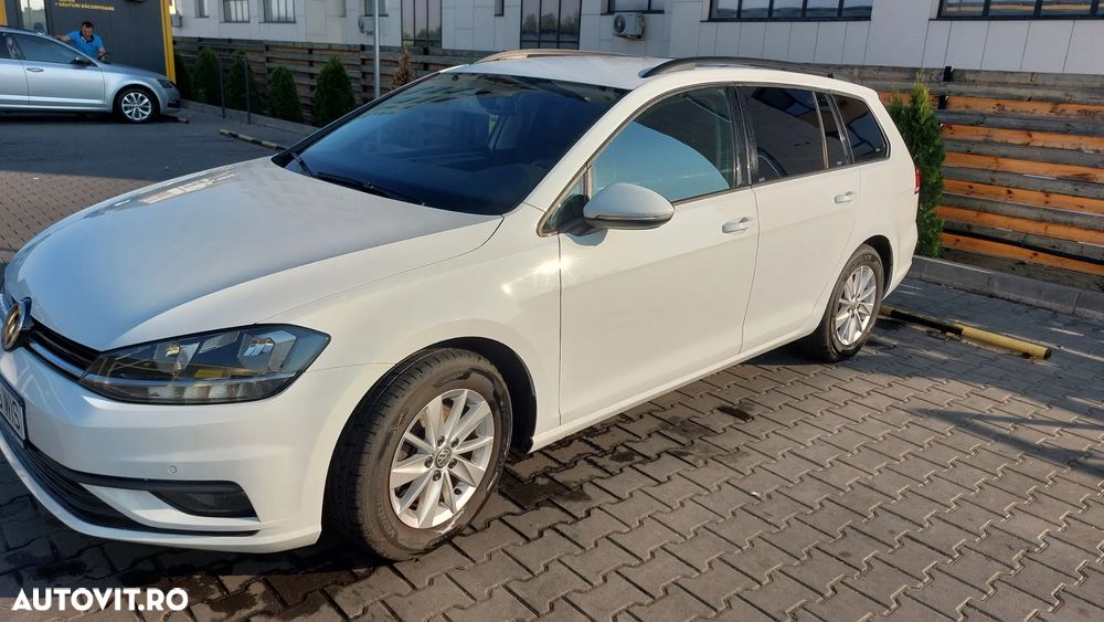 Volkswagen Golf - 5