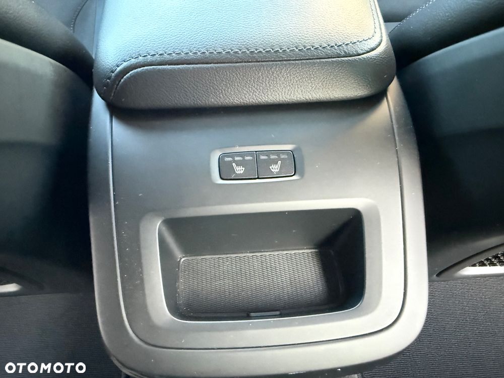 Volvo V60 D4 Momentum Pro - 24