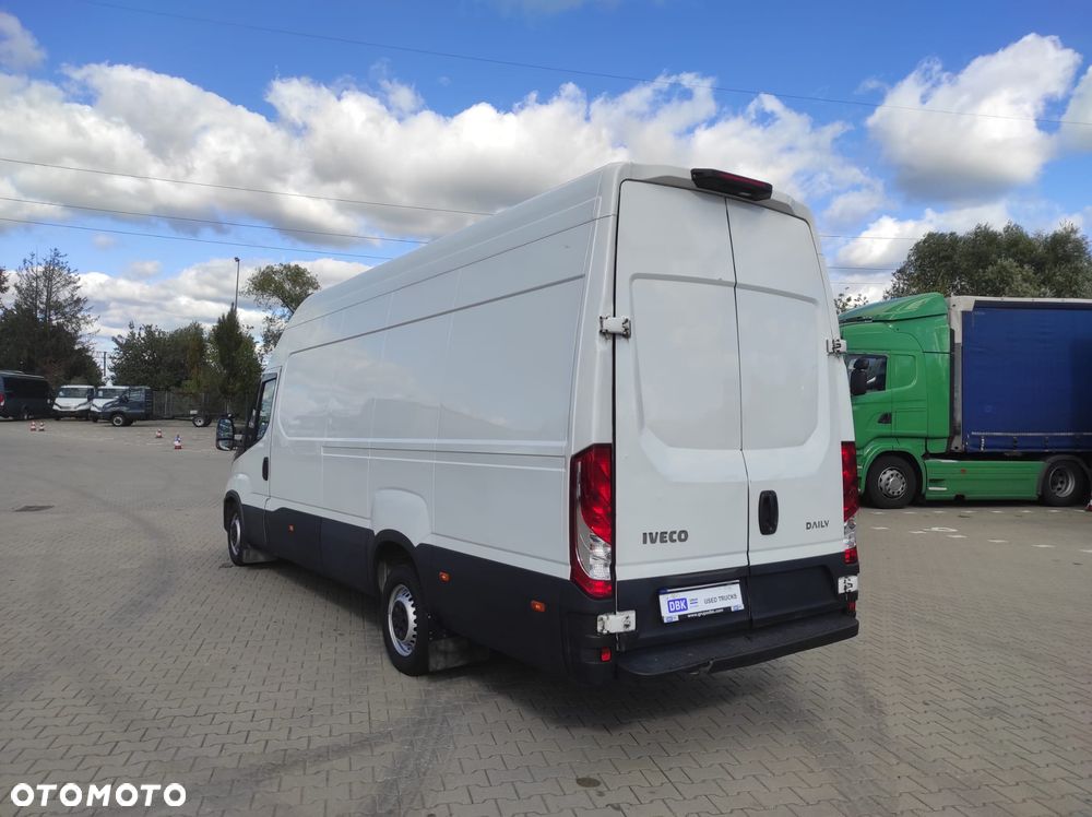 Iveco DAILY 35S18 - 9