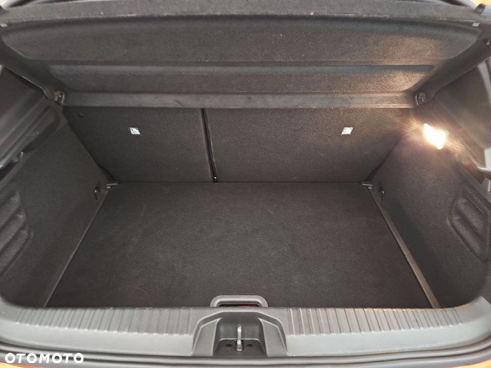 Renault Clio 1.0 TCe Evolution - 17