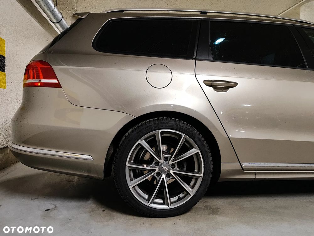 Volkswagen Passat 2.0 TDI Perfectline R-Style DSG - 3