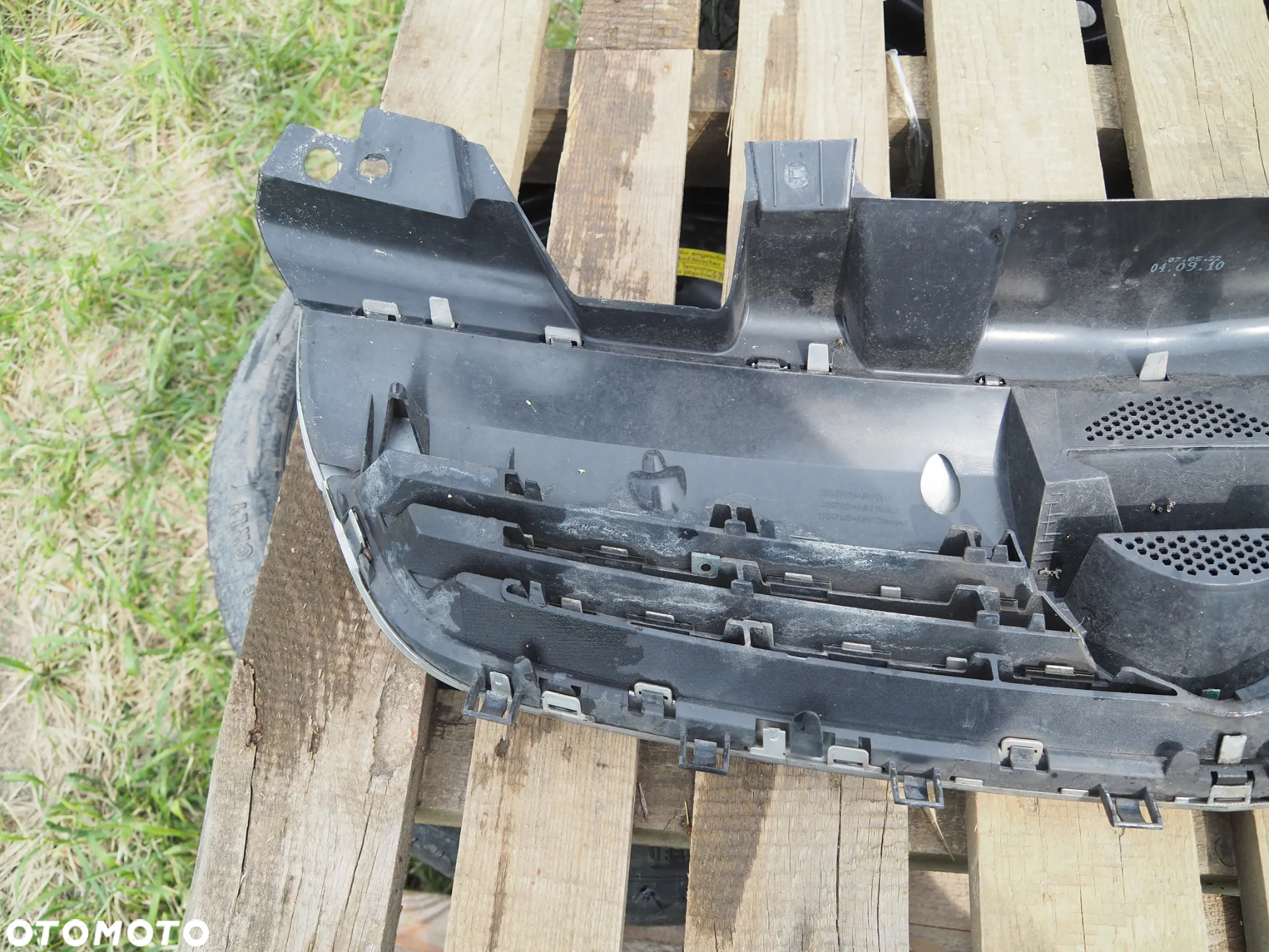 Grill atrapa Opel Zafira II B Lift 13247331 - 6