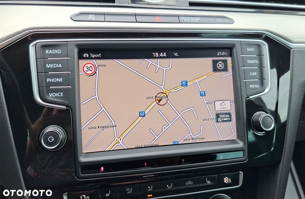 Volkswagen Passat Variant - 30