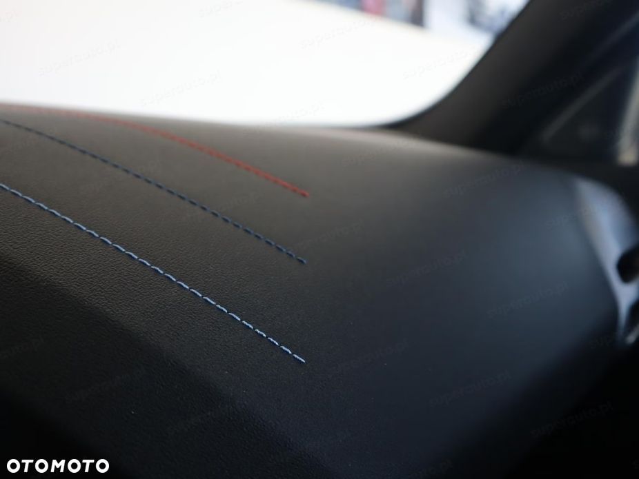 BMW Seria 2 218d M Sport - 9