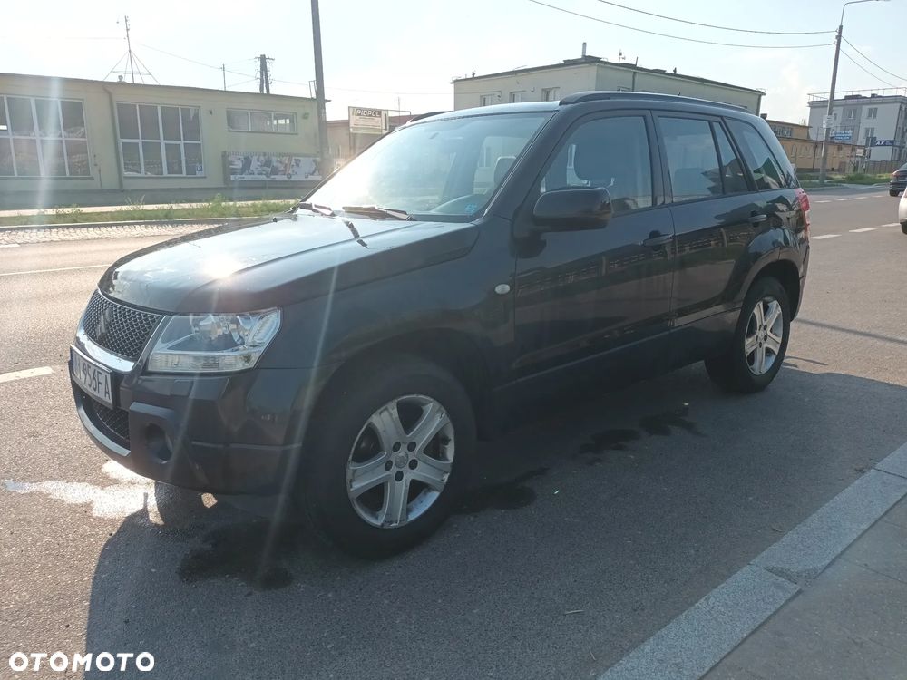 Suzuki Grand Vitara 2.0 - 3
