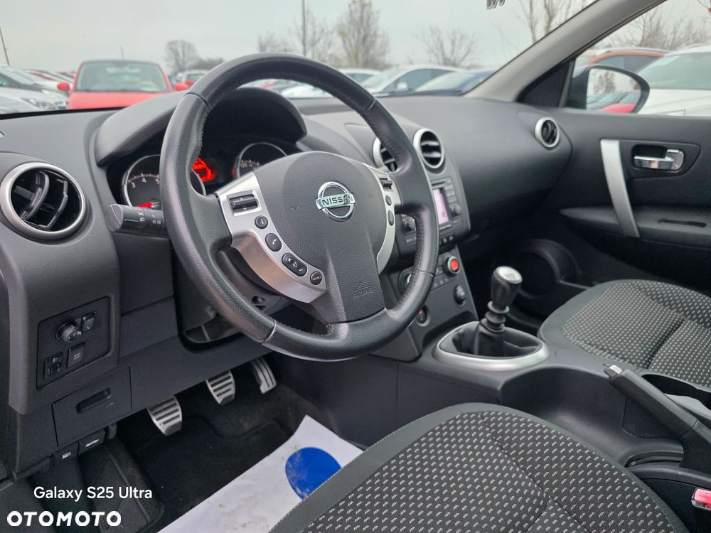 Nissan Qashqai - 23