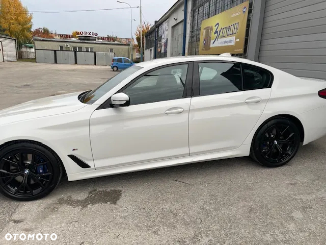 BMW Seria 5 530i xDrive - 6