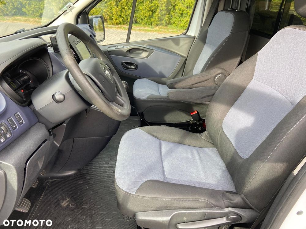 Opel Ambulans Karetka vivaro - 12