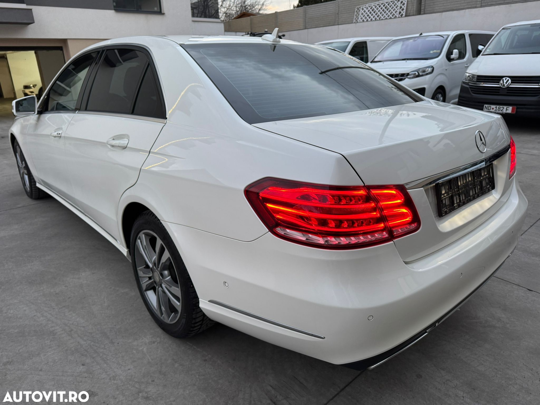 Mercedes-Benz E 300 BlueTEC HYBRID Aut. - 4