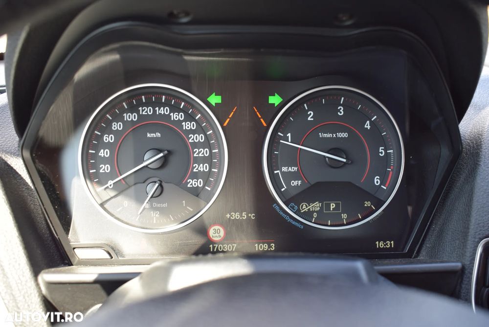 BMW Seria 2 220d Sport-Aut. - 26