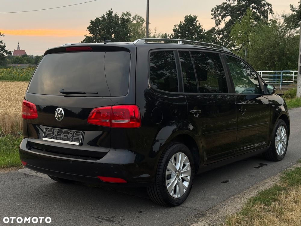 Volkswagen Touran - 6