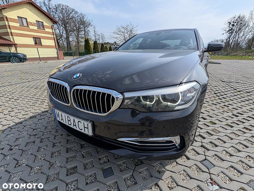 BMW Seria 5 530i Luxury Line - 4