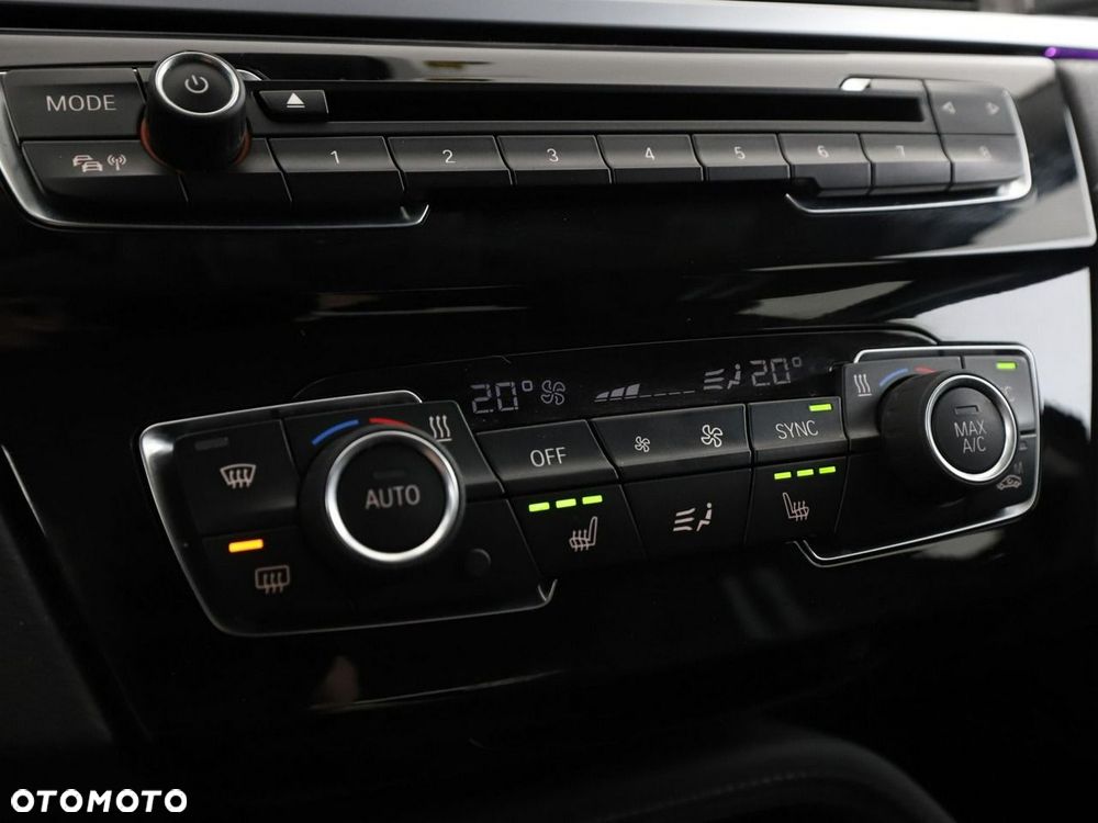 BMW X1 xDrive25e Sport Line - 28