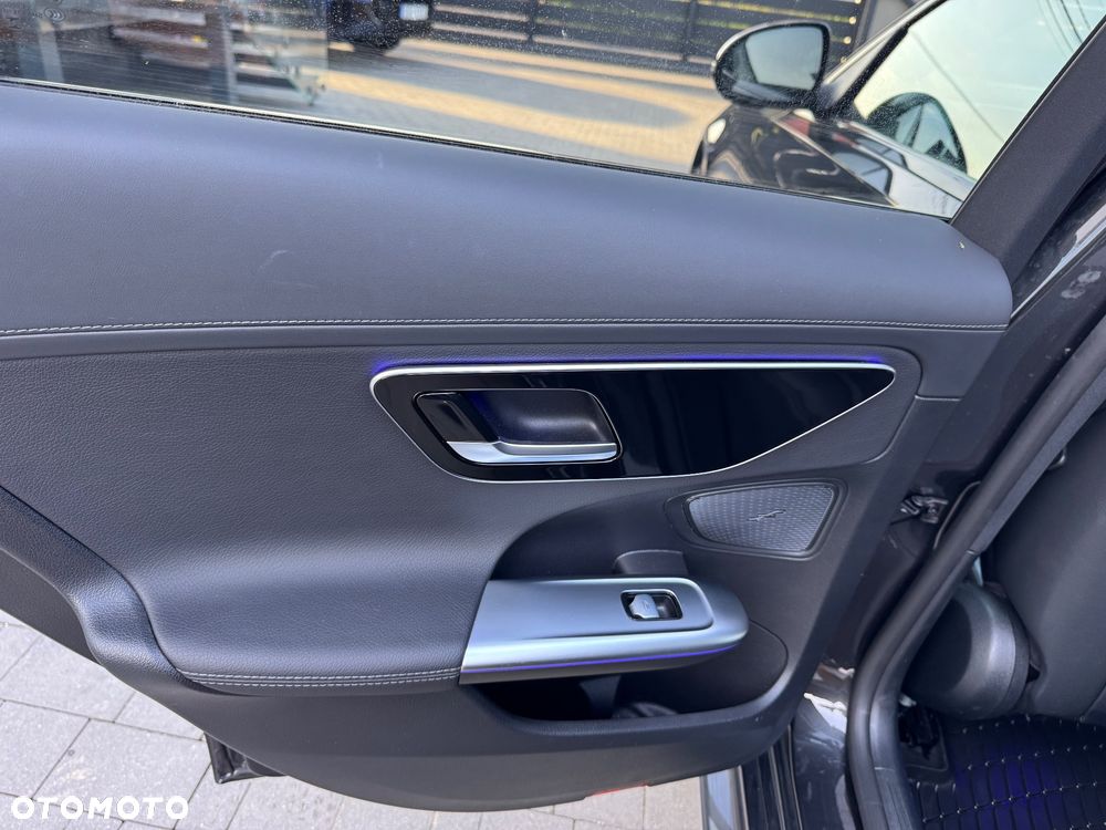 Mercedes-Benz Klasa C 220 d 4Matic 9G-TRONIC AMG Line - 17
