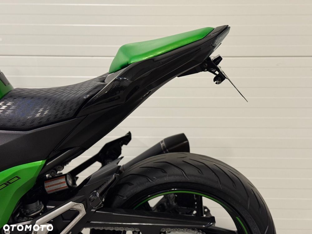 Kawasaki Z - 33