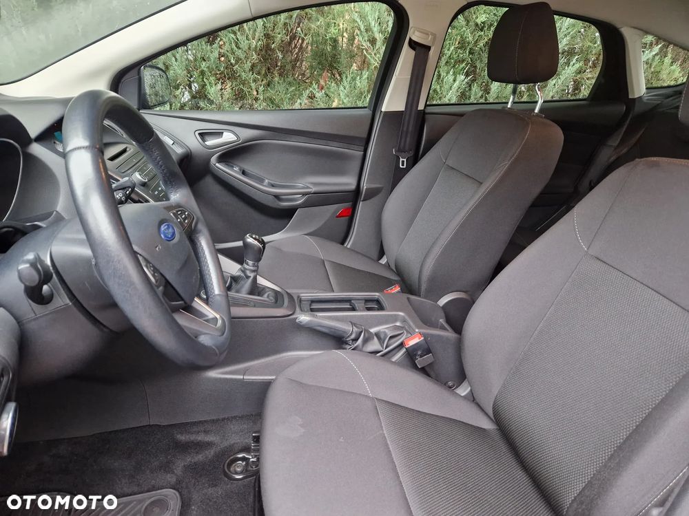 Ford Focus 1.6 Trend - 6