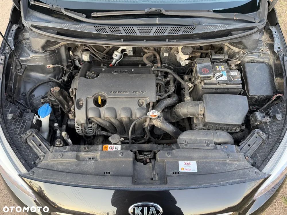 Kia Ceed 1.4 CVVT Spirit - 10