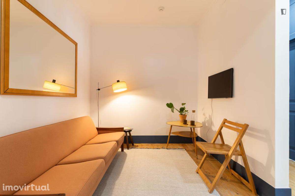 Quarto - localizado em Anjos Lisbon - Grande imagem: 3/12