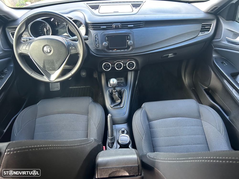 Alfa Romeo Giulietta 1.6 JTDM - 5