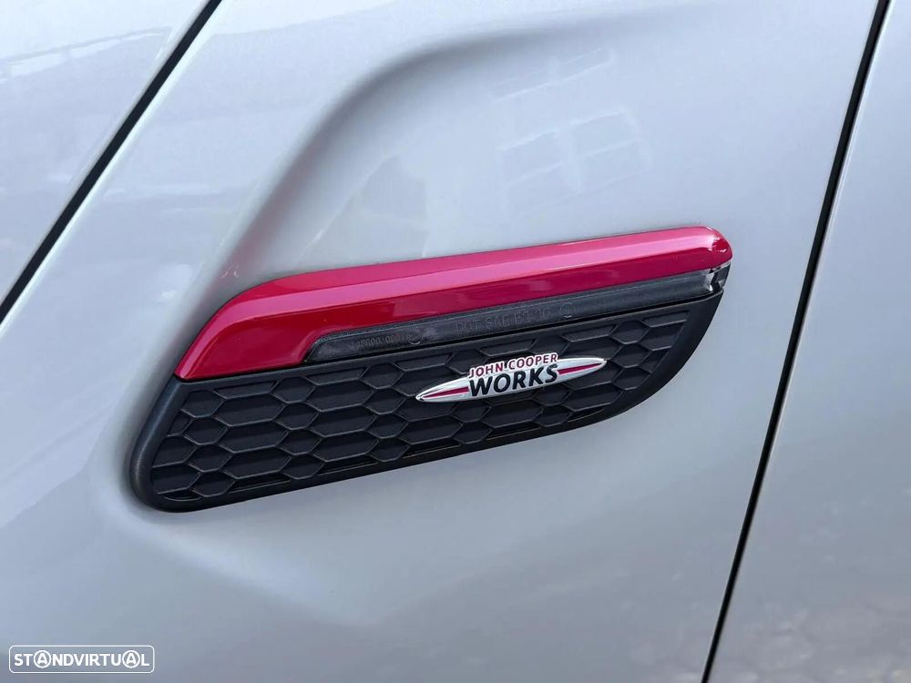 MINI 3 Portas John Cooper Works Auto Desportiva - 15