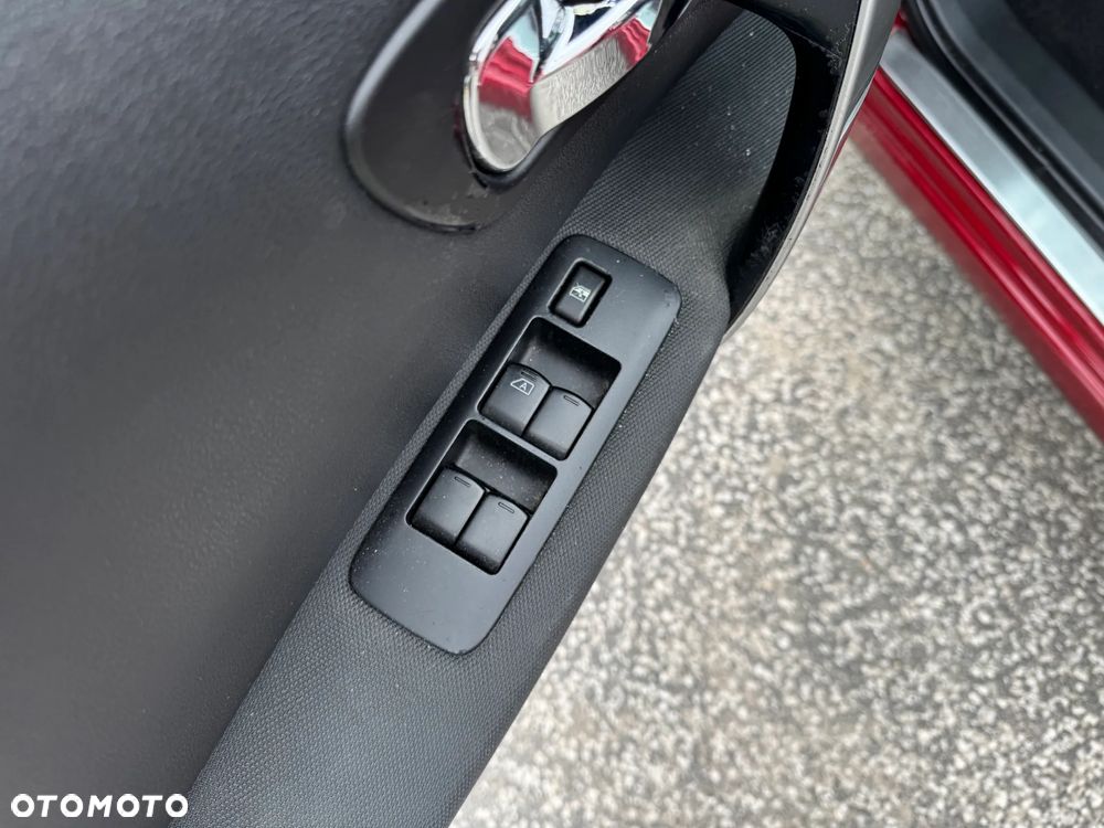 Nissan Qashqai 1.6 Visia - 23