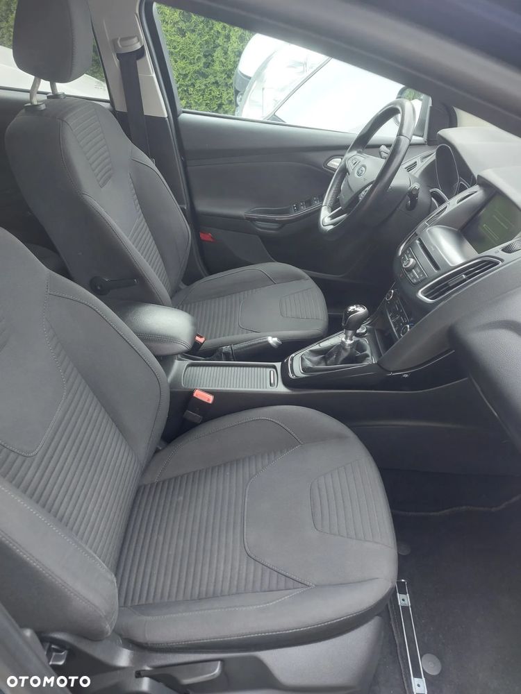 Ford Focus - 19