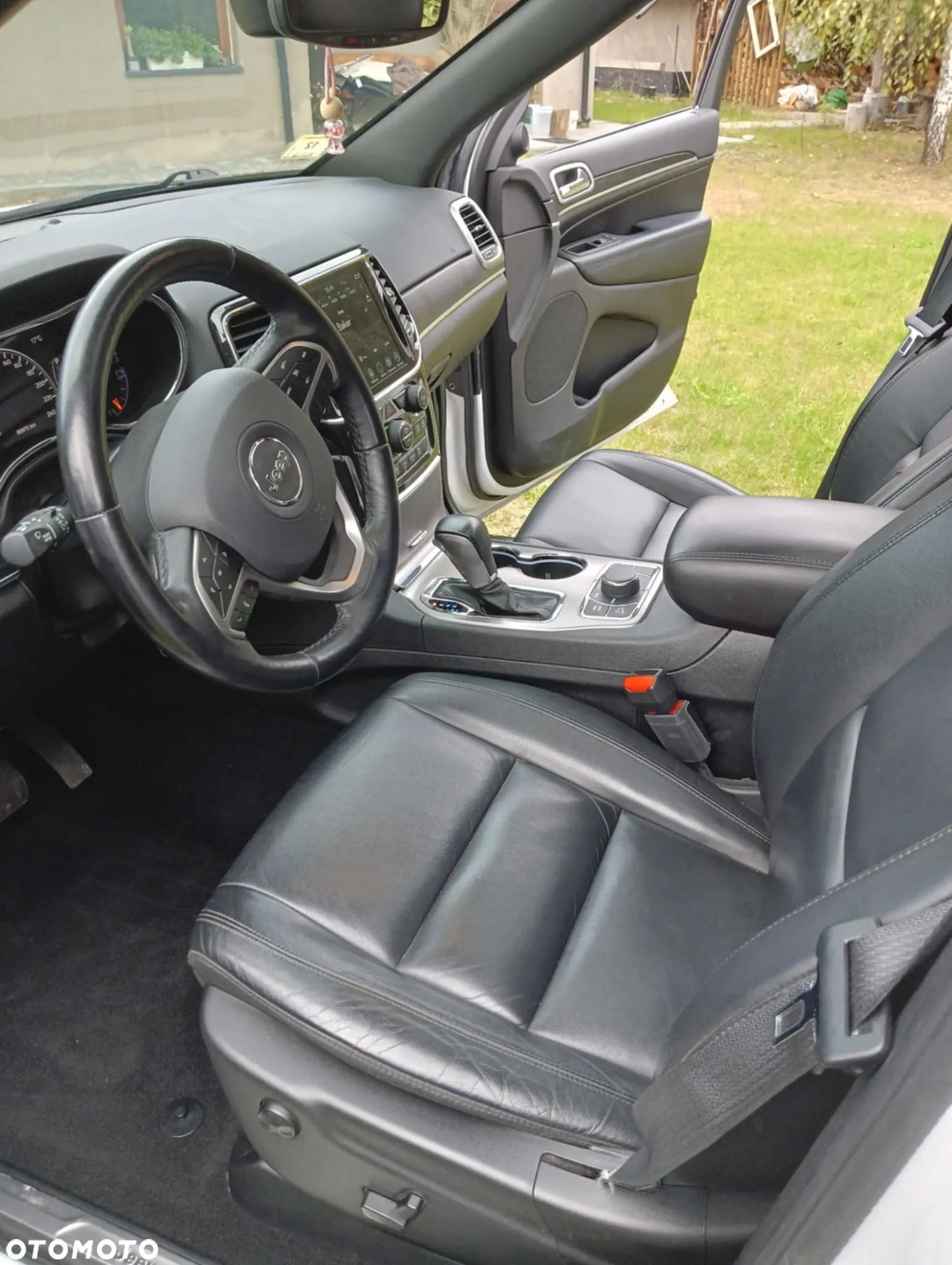 Jeep Grand Cherokee - 9