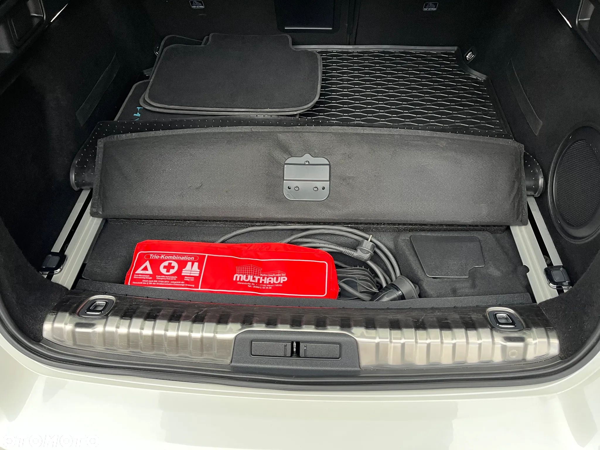 Peugeot 508 SW Plug-In Hybrid 225 e-EAT8 GT - 32