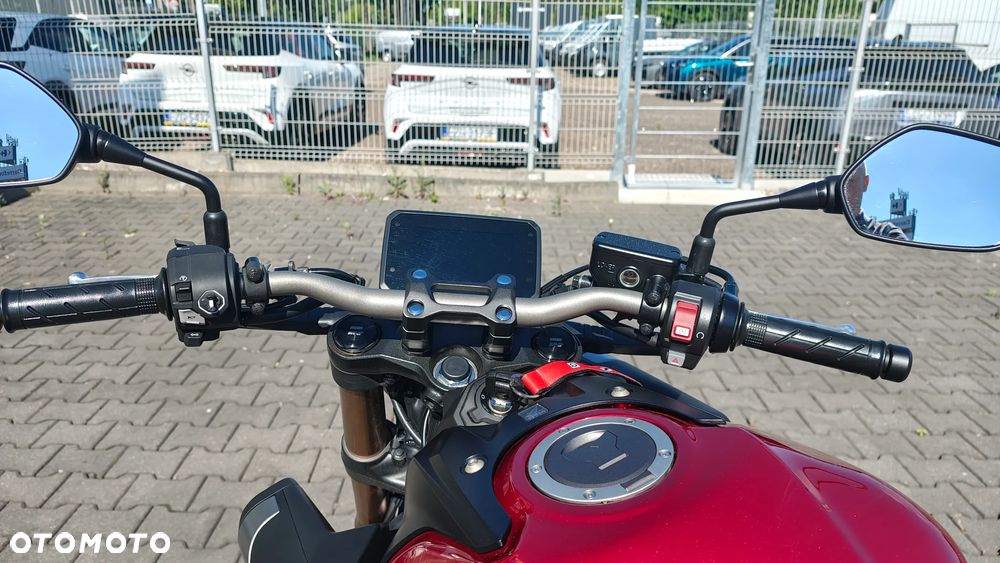 Honda CB - 9