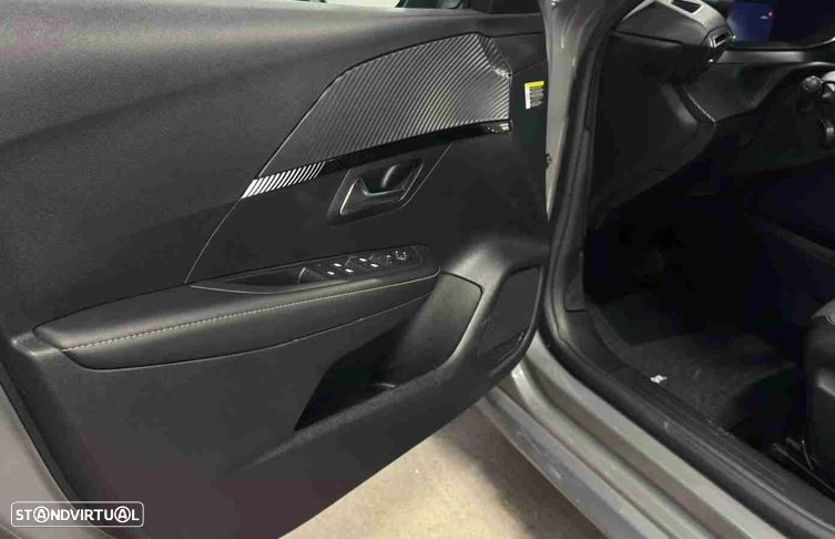 Peugeot 208 - 6