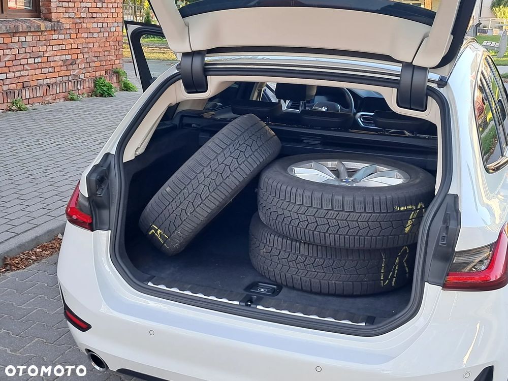 BMW Seria 3 320d Advantage sport - 38