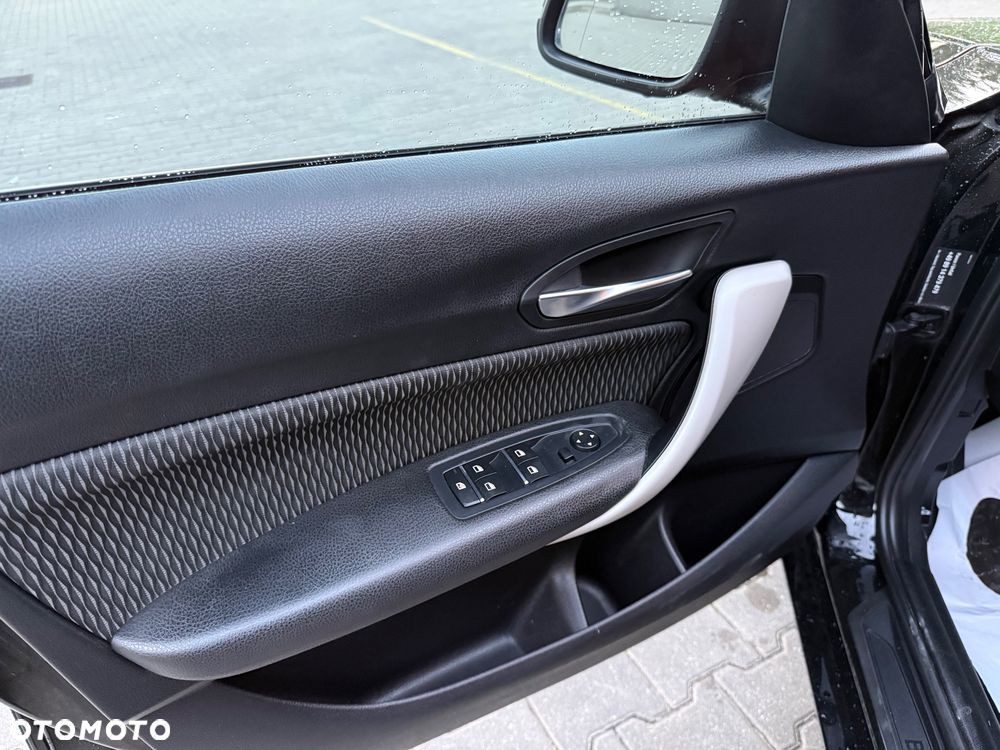 BMW Seria 1 118d Edition M Sport Shadow - 14