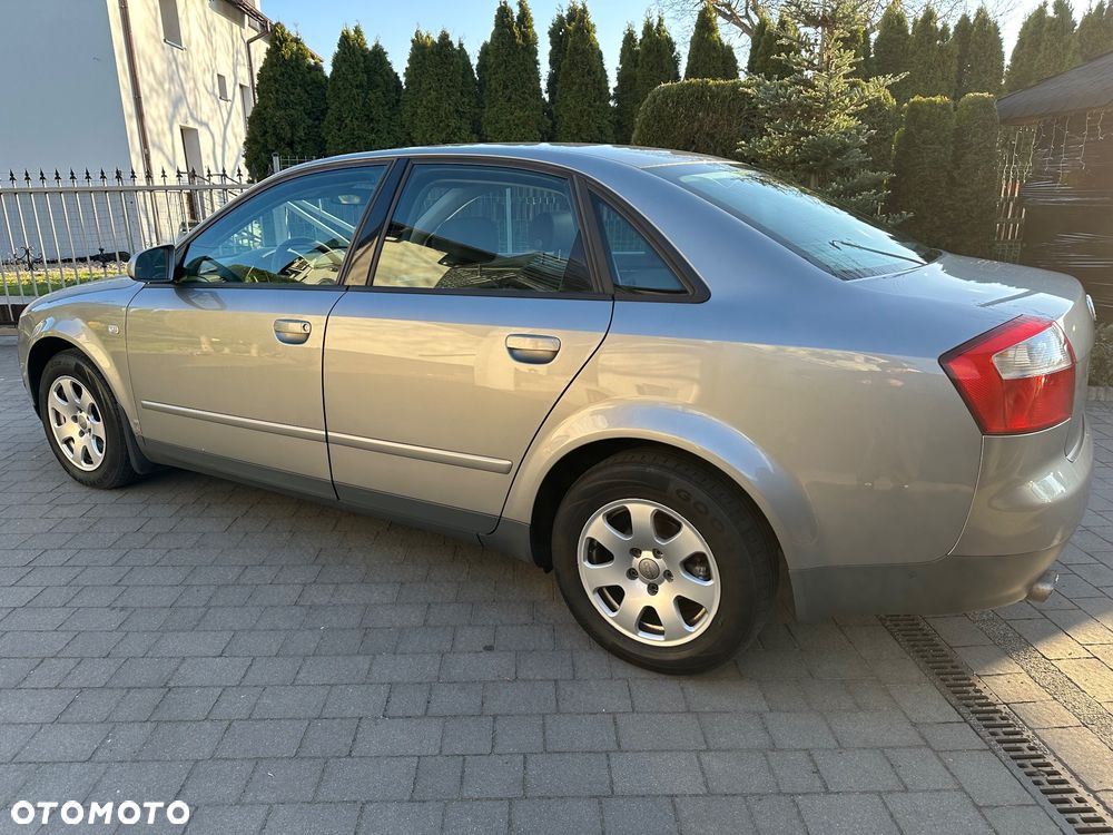 Audi A4 Limousine - 2