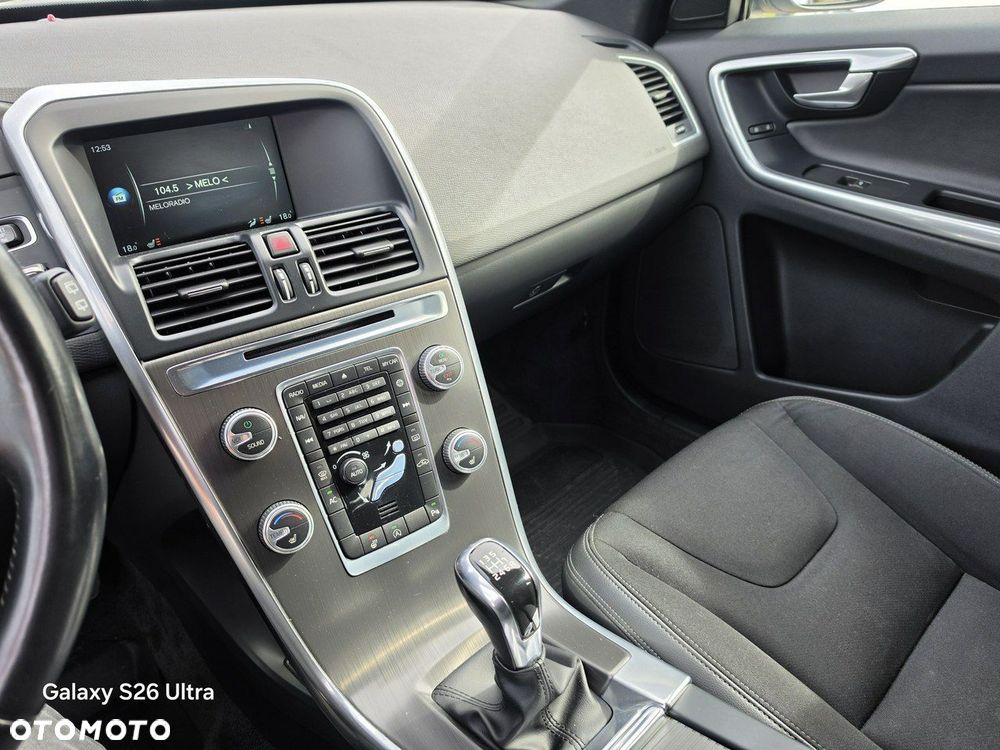 Volvo XC 60 D4 Momentum - 37