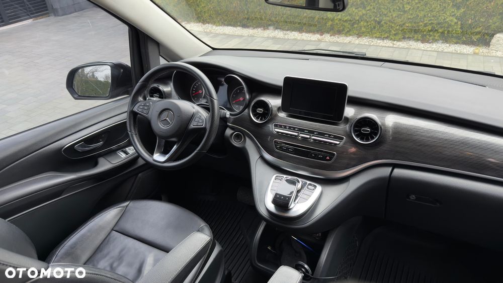 Mercedes-Benz Klasa V 220 d extralang 4Matic 9G-TRONIC Special Edition Avantgarde - 10