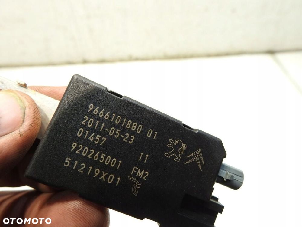 WZMACNIACZ ANTENY PEUGEOT 508 I 9666101880 - 6