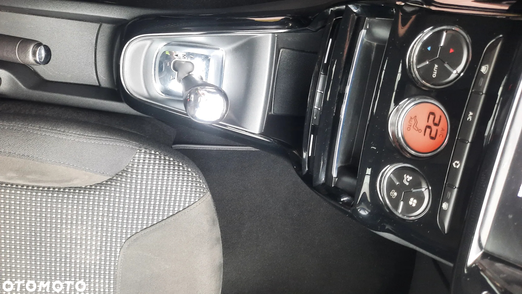 Citroën C3 1.2 e-VTi Exclusive ETG - 21
