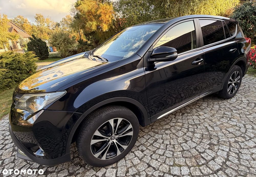 Toyota RAV4 - 1