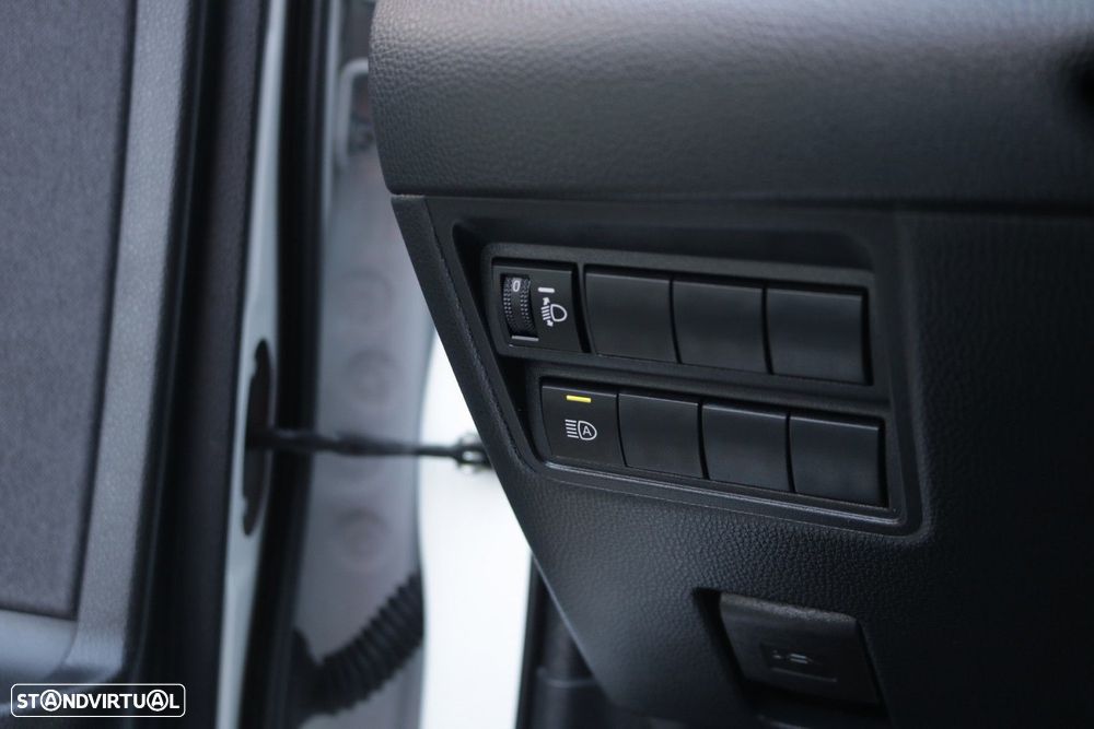 Toyota Yaris 1.5 HDF Comfort Plus - 29