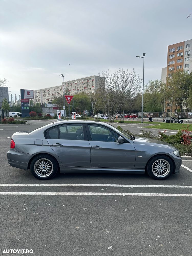 BMW Seria 3 320d DPF Aut. - 5