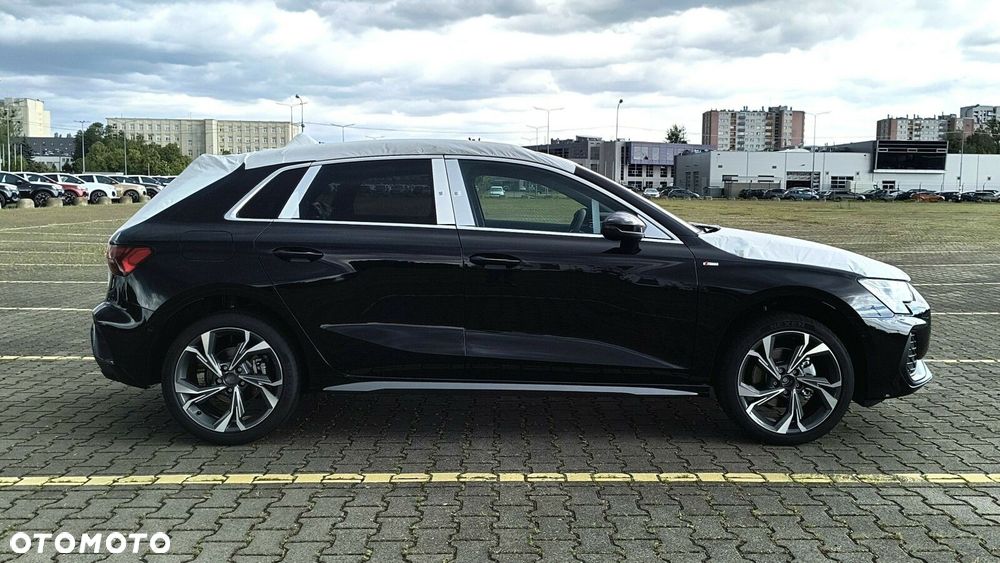 Audi A3 Sportback - 13