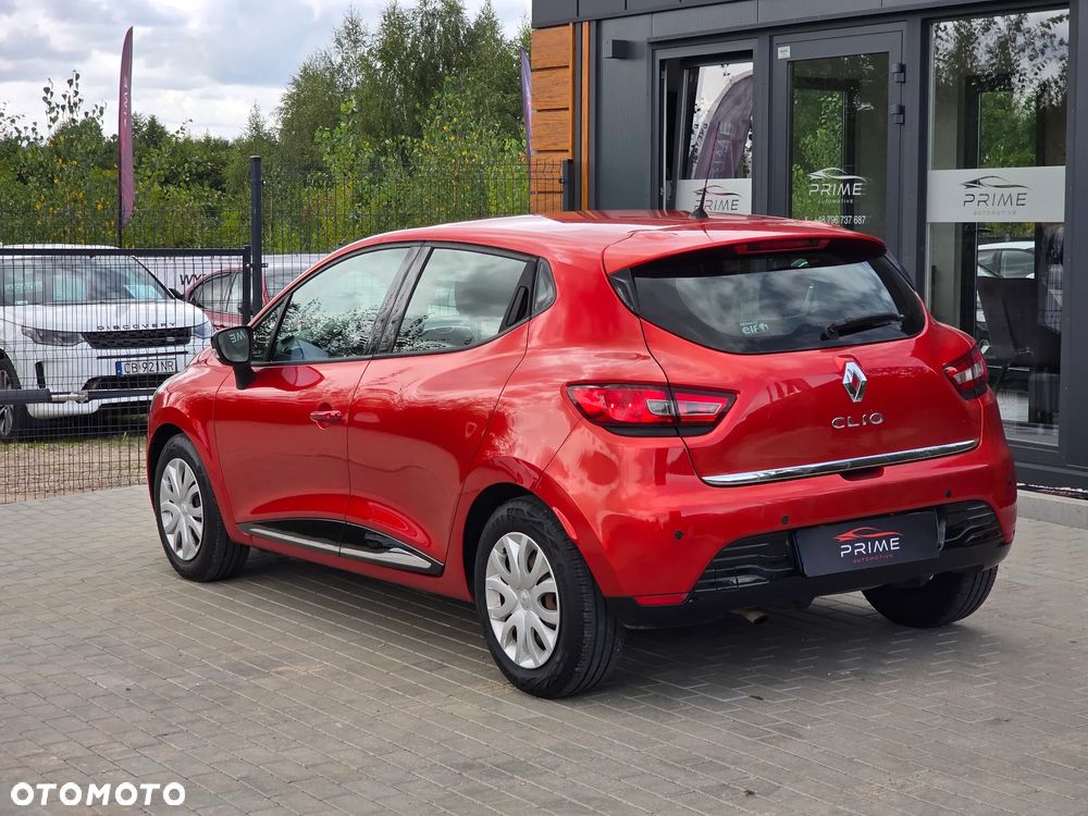Renault Clio 1.2 16V Intens - 11