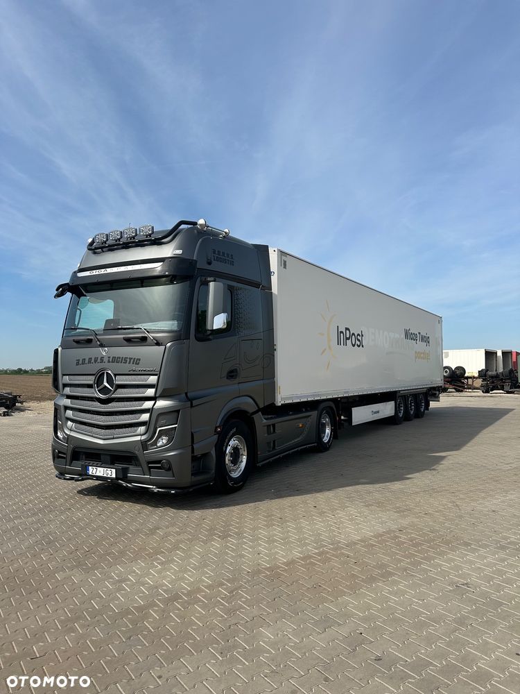 Mercedes-Benz ACTROS - 3
