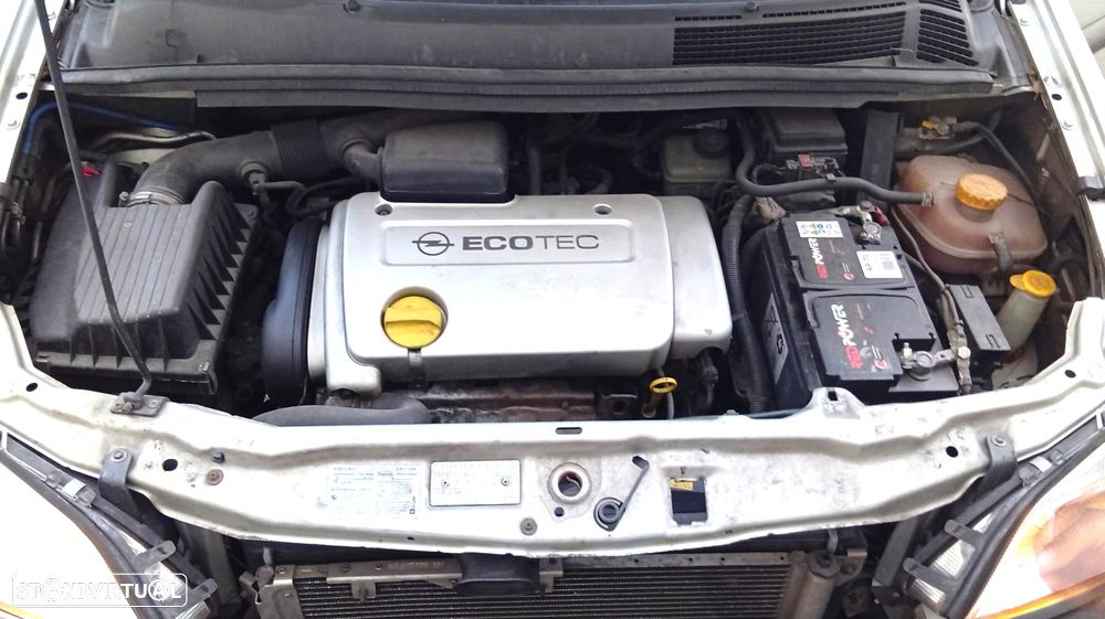 Opel Zafira 1.6 16V Comfort - 15